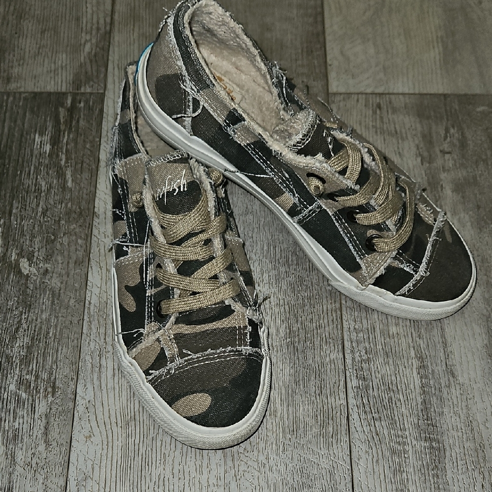 Blowfish Camouflage Sneakers in Black and Tan